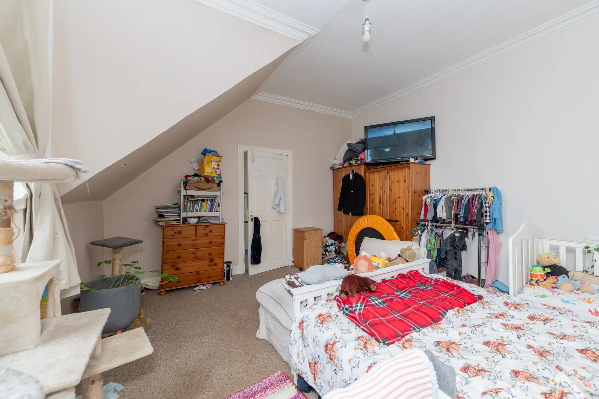 property photo 13 of 20