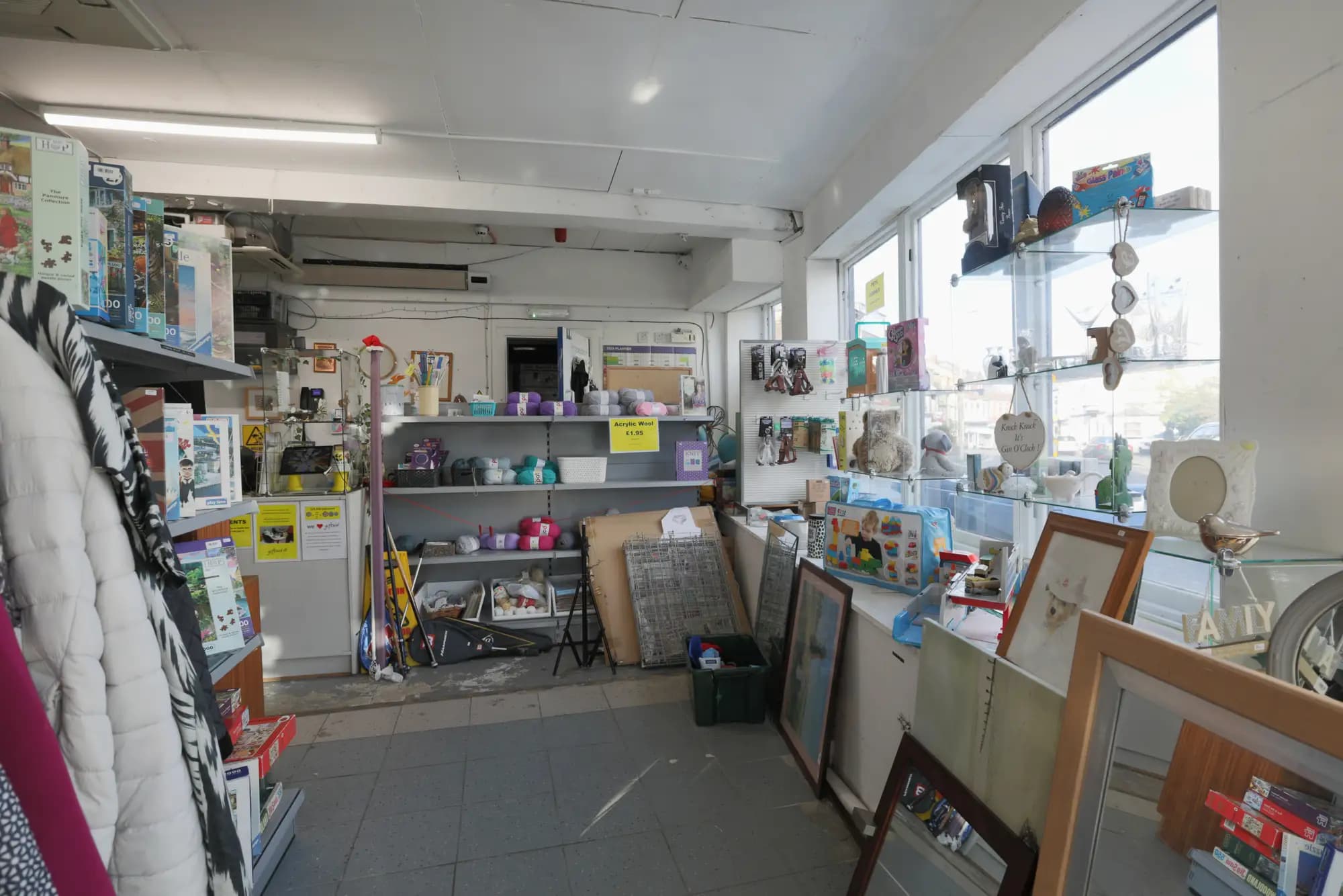 property photo 5 of 13