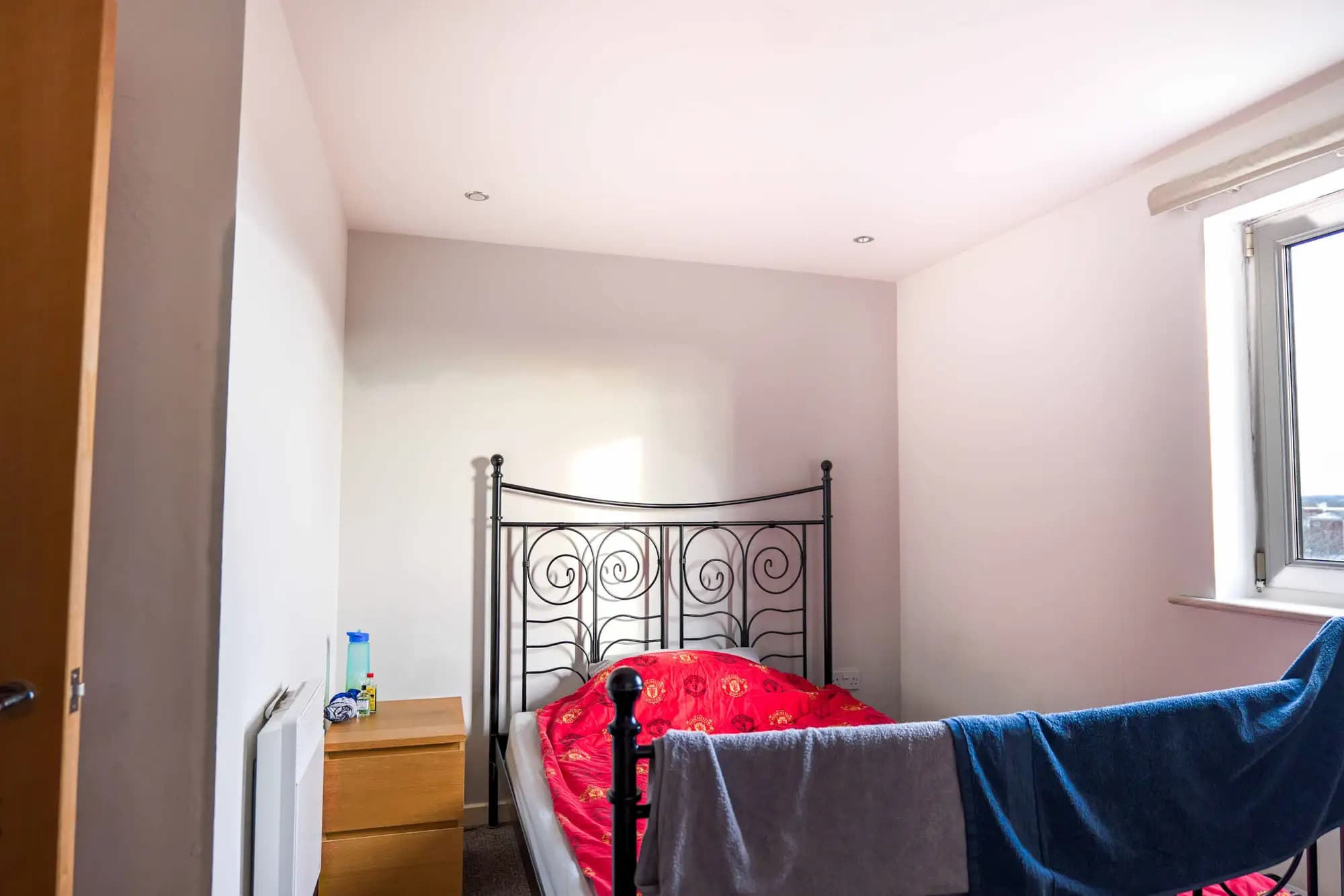 property photo 13 of 16
