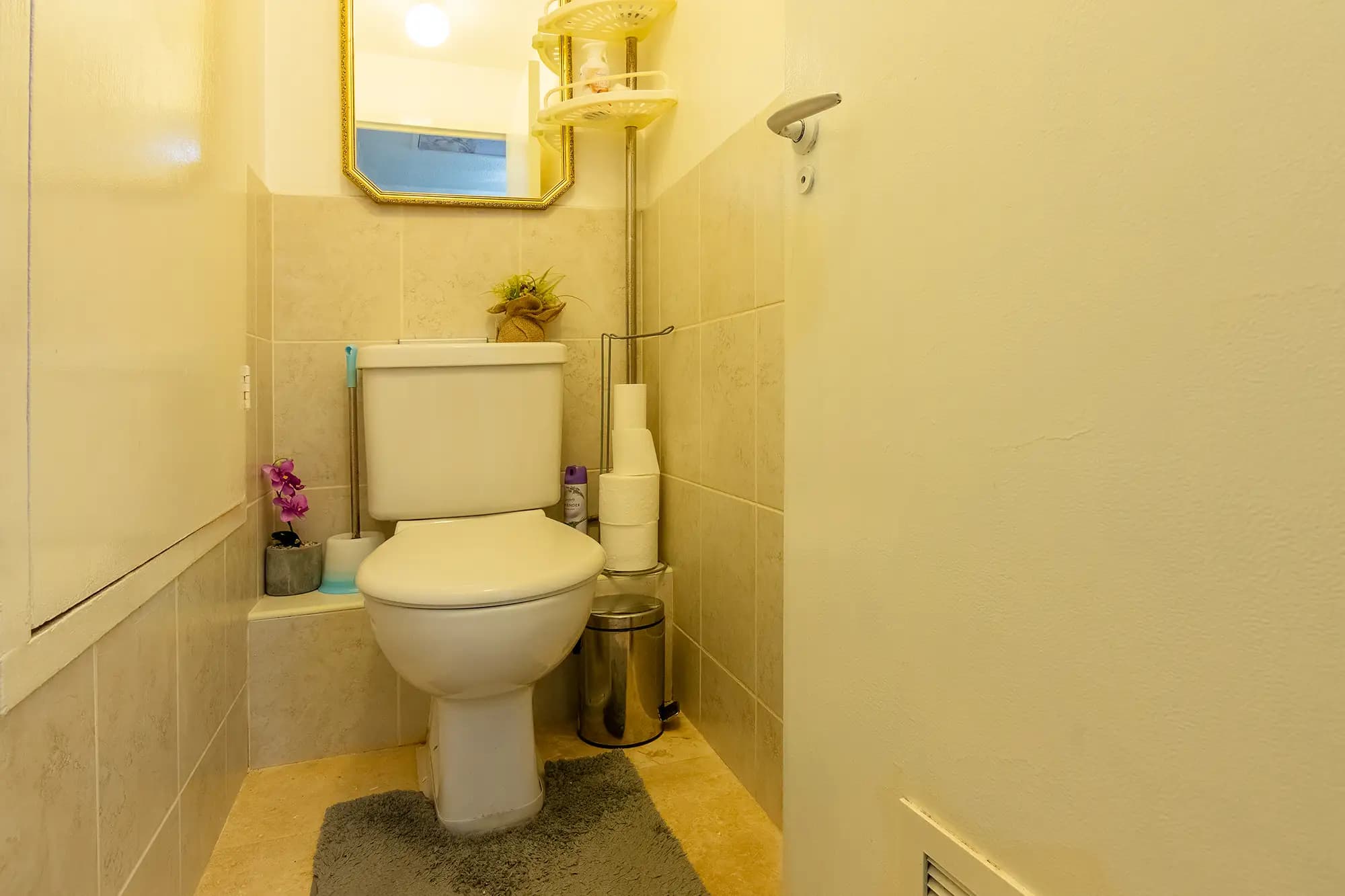 property photo 10 of 33