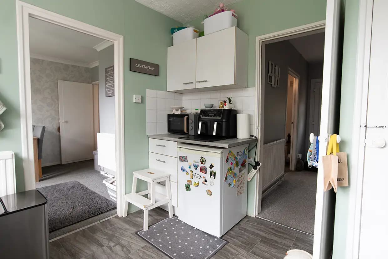 property photo 7 of 25