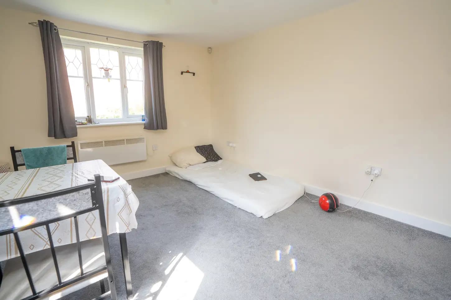 property photo 4 of 18