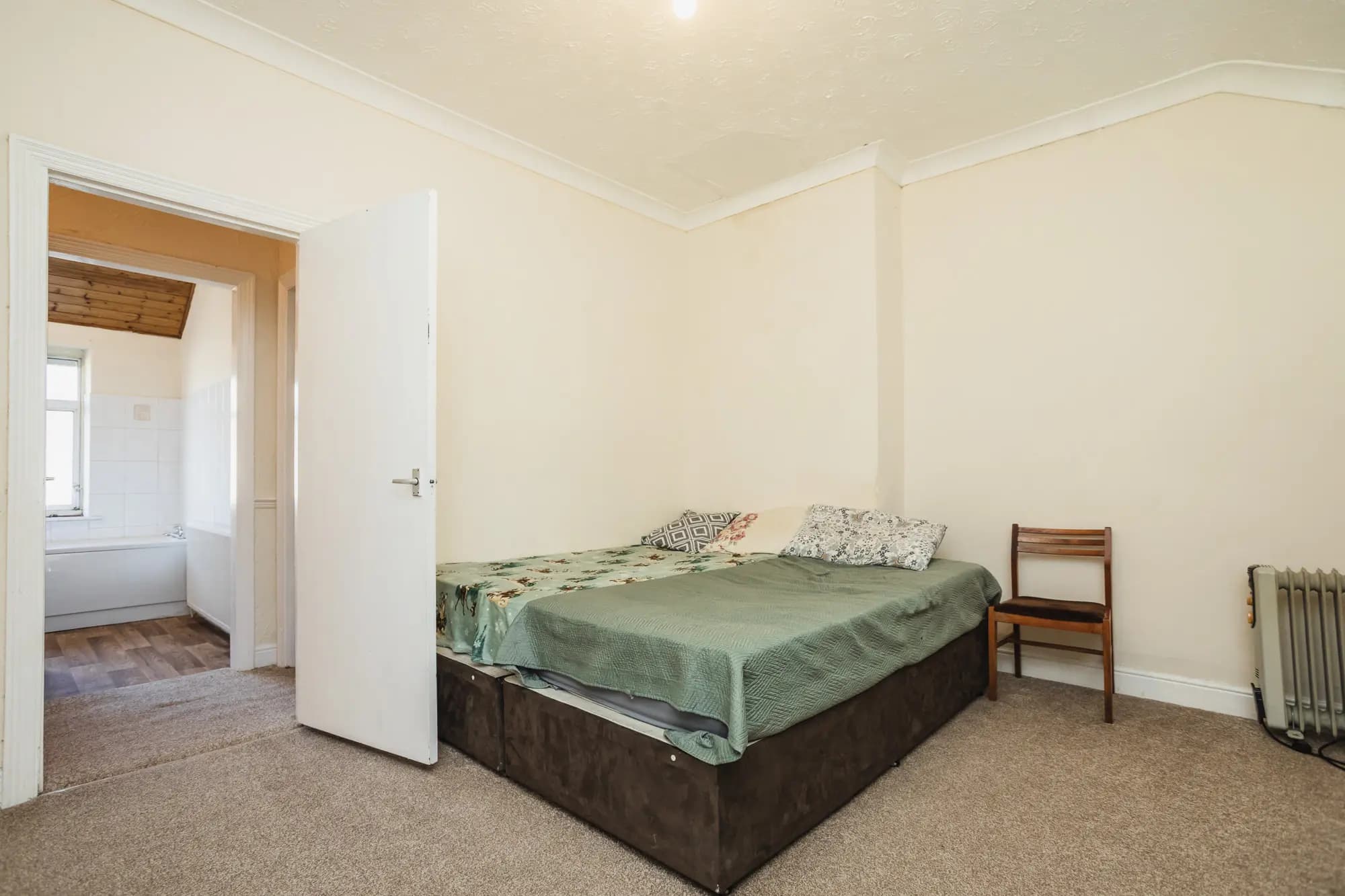 property photo 12 of 24