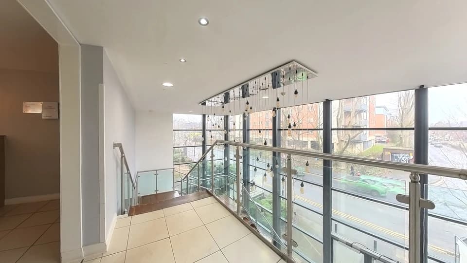 property photo 17 of 21