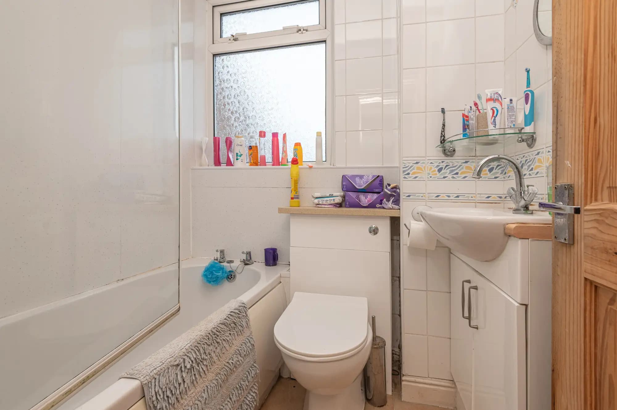 property photo 9 of 14