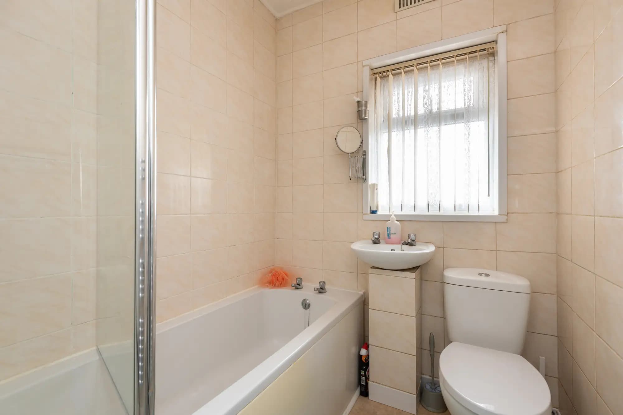 property photo 9 of 24