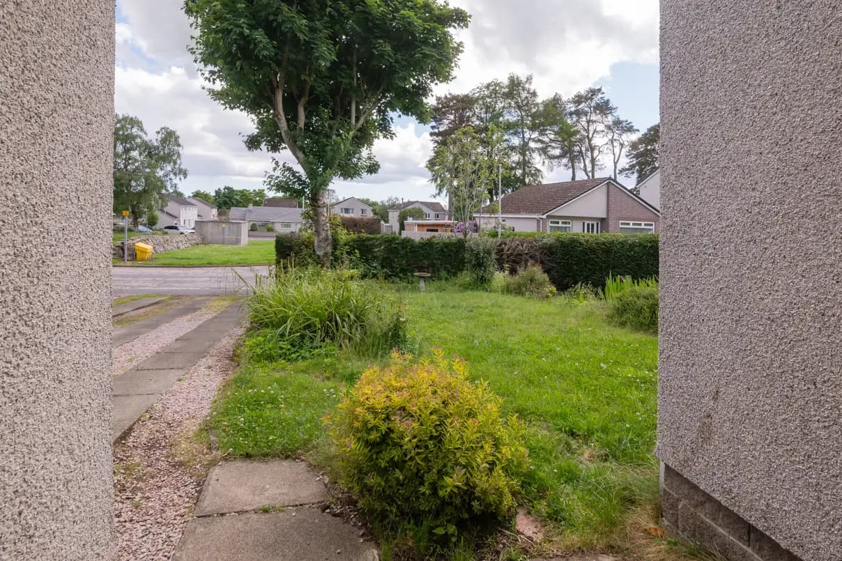 property photo 12 of 13