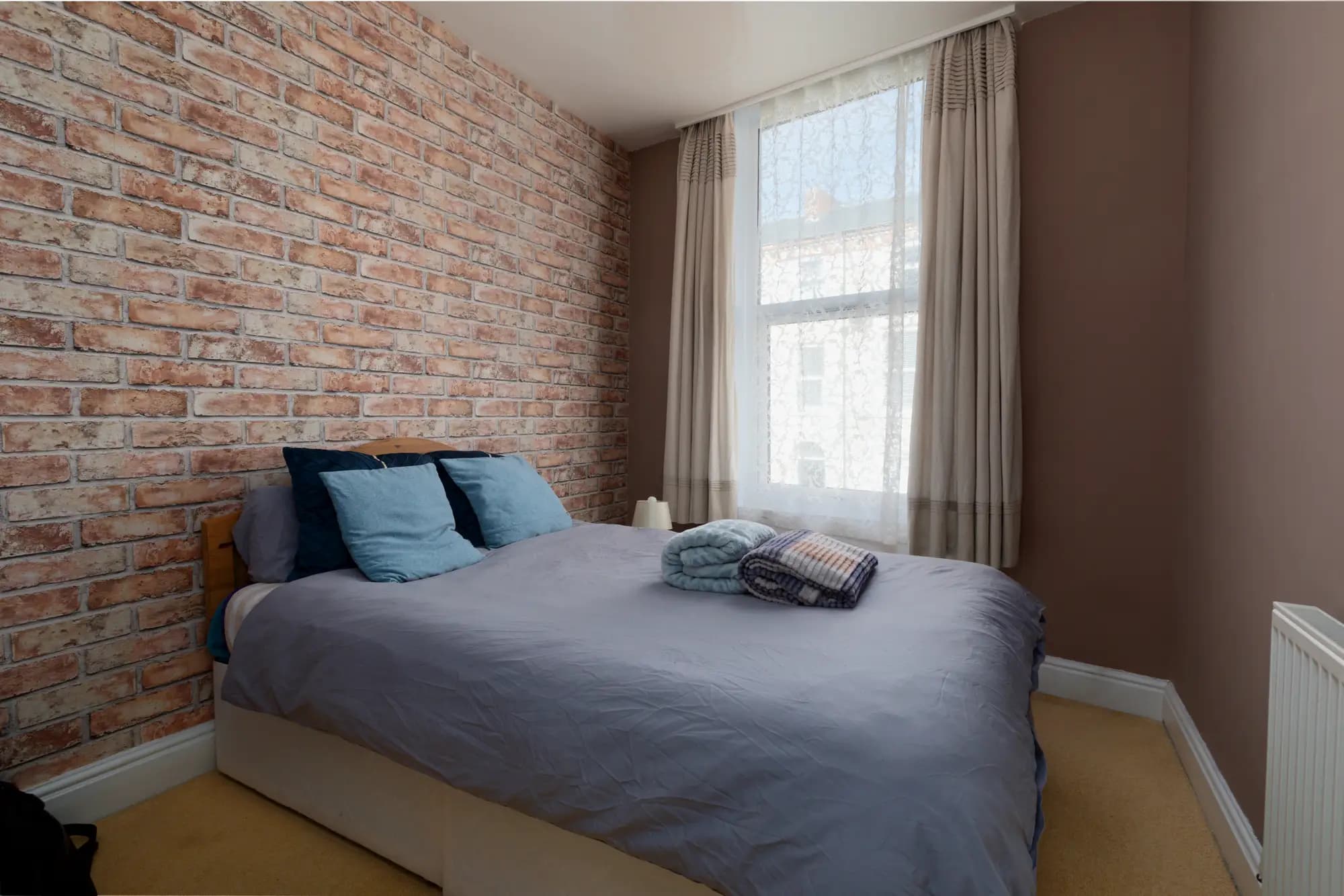 property photo 11 of 25