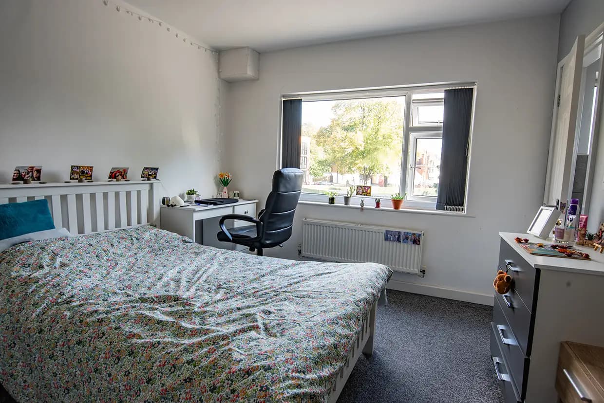 property photo 19 of 37