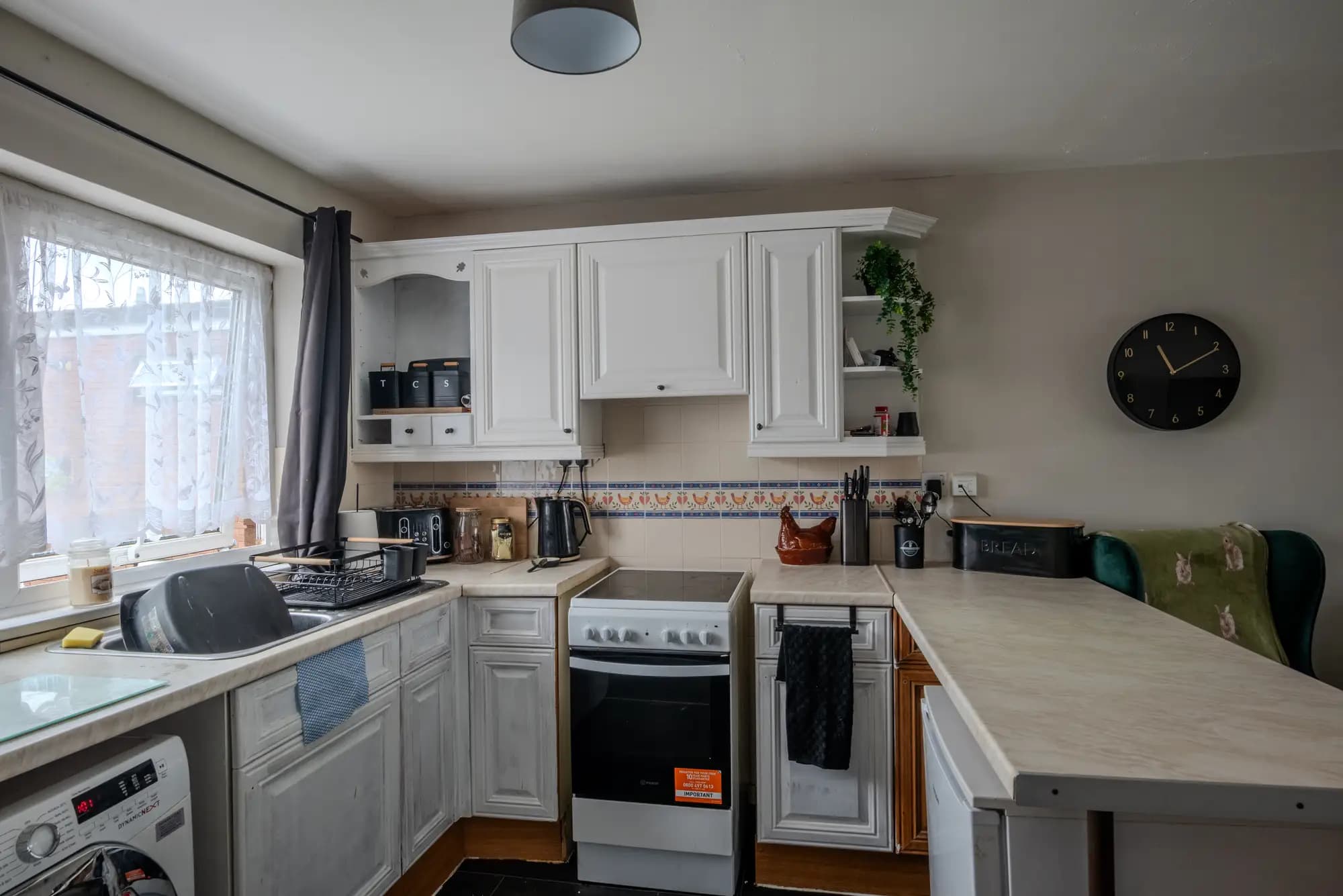 property photo 5 of 15