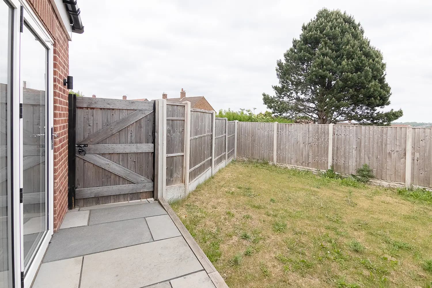 property photo 27 of 31
