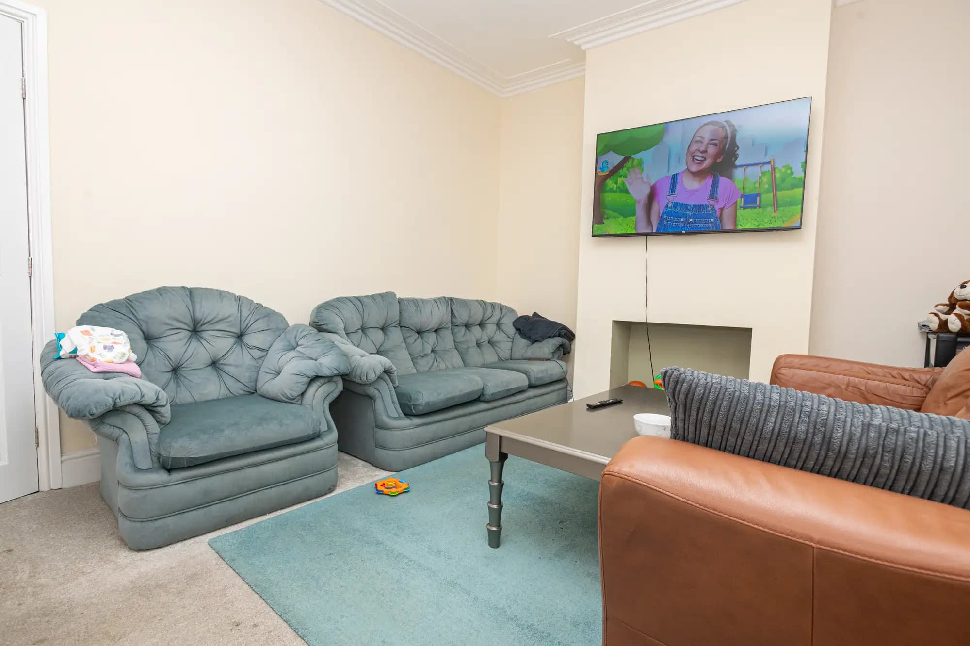 property photo 3 of 29