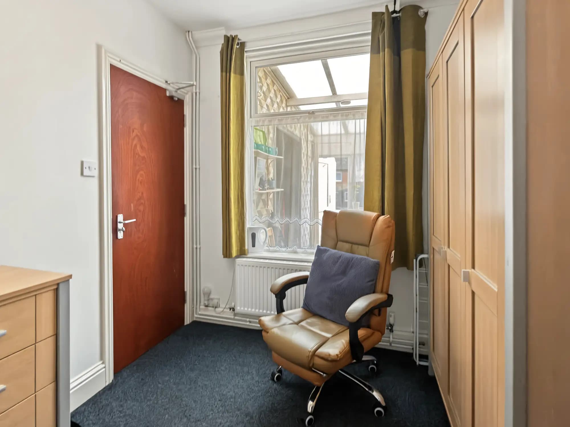 property photo 17 of 25