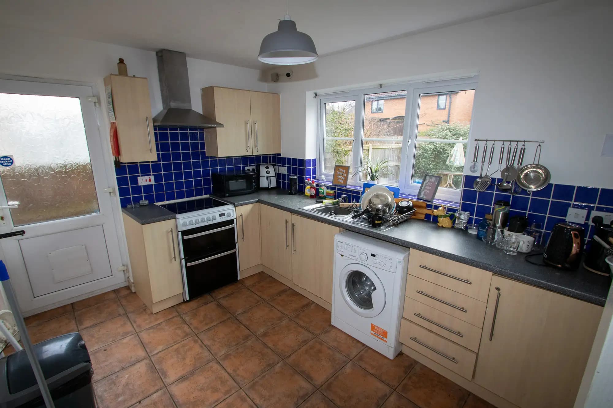 property photo 5 of 24