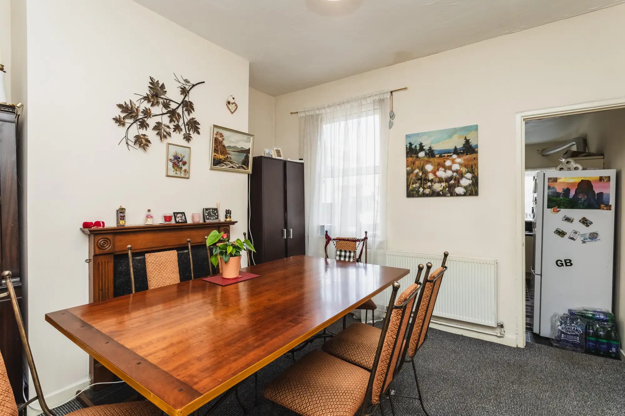 property photo 9 of 28