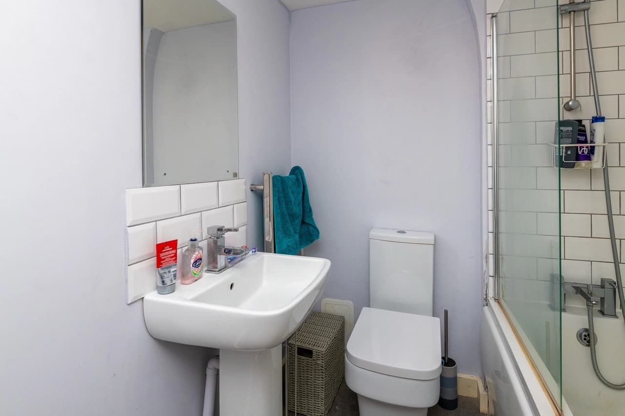 property photo 26 of 48