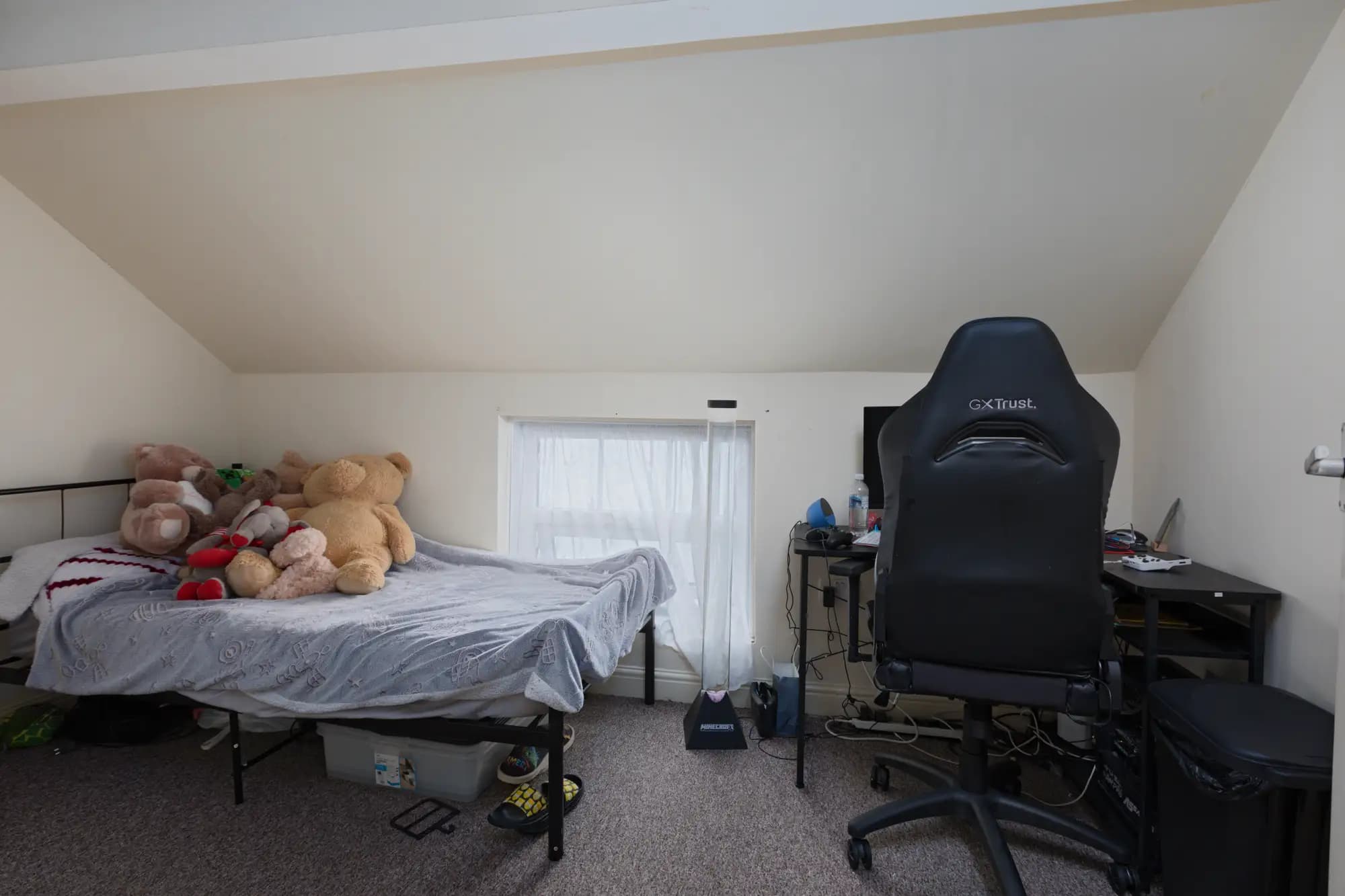 property photo 13 of 19