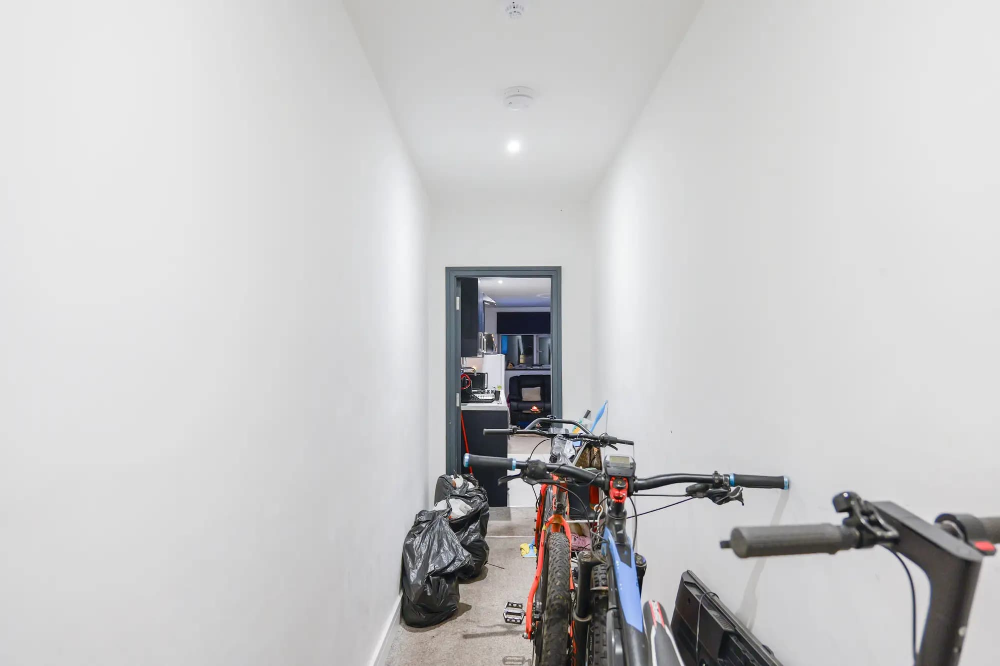 property photo 13 of 15