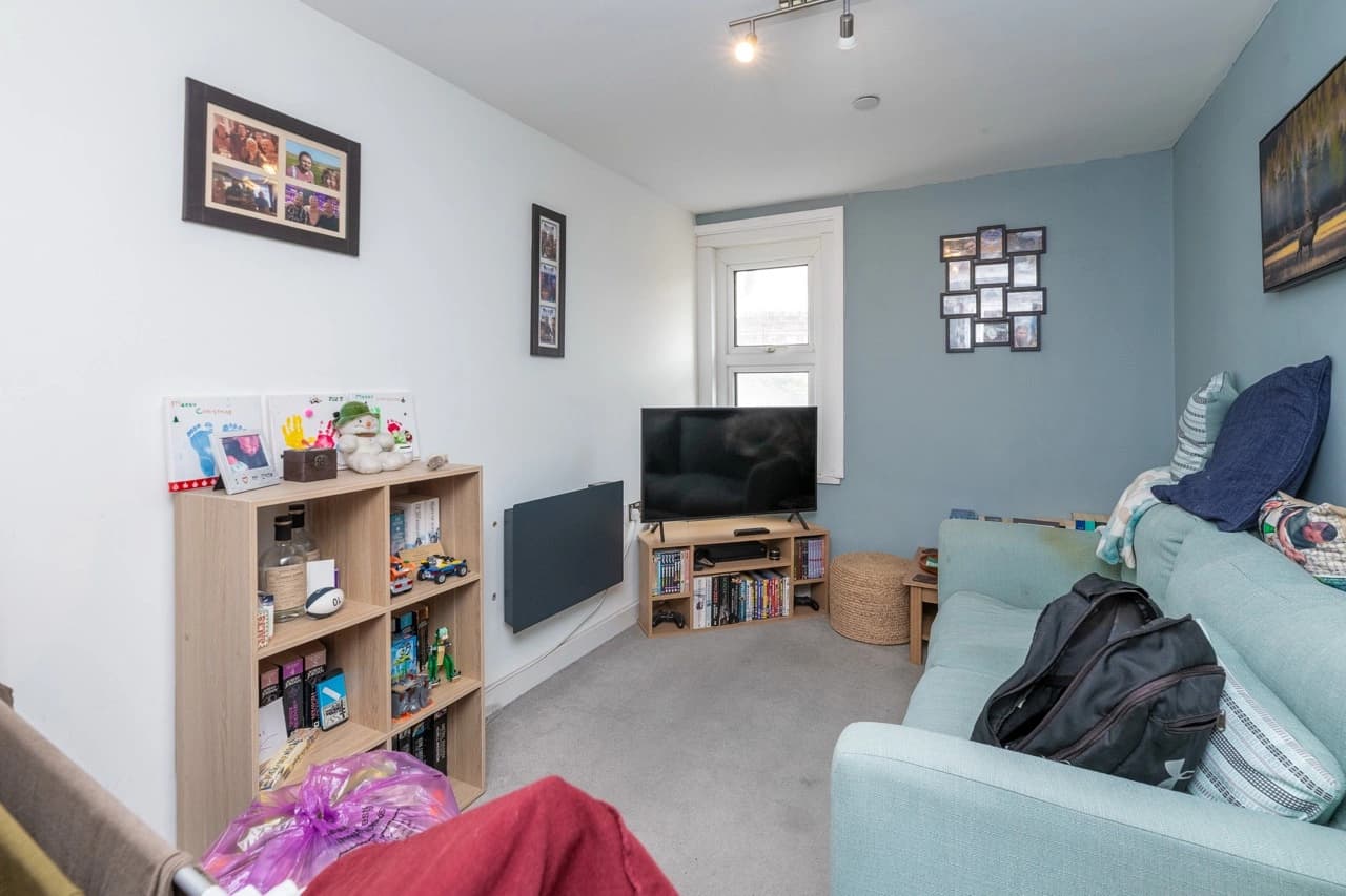 property photo 3 of 48