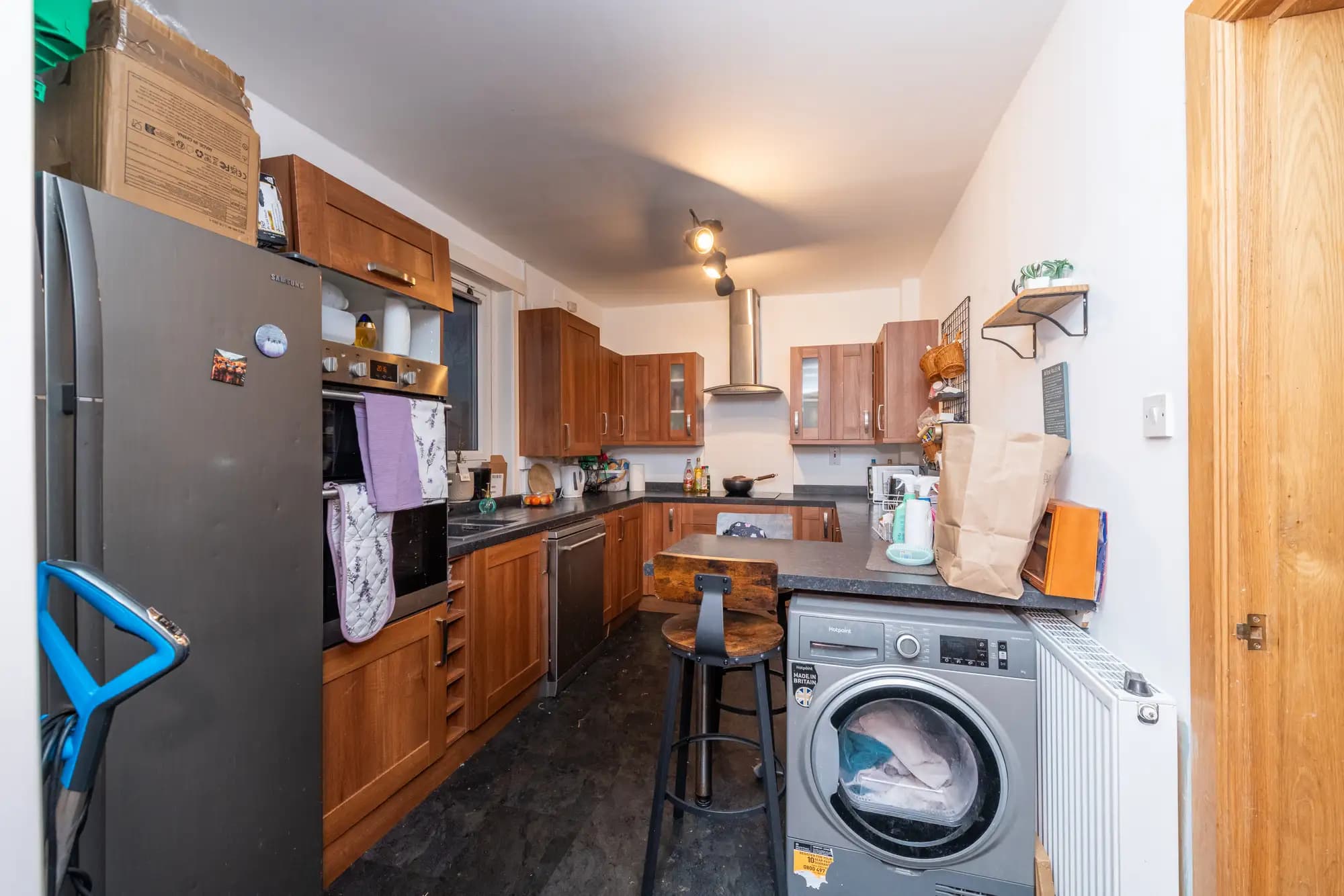 property photo 10 of 34