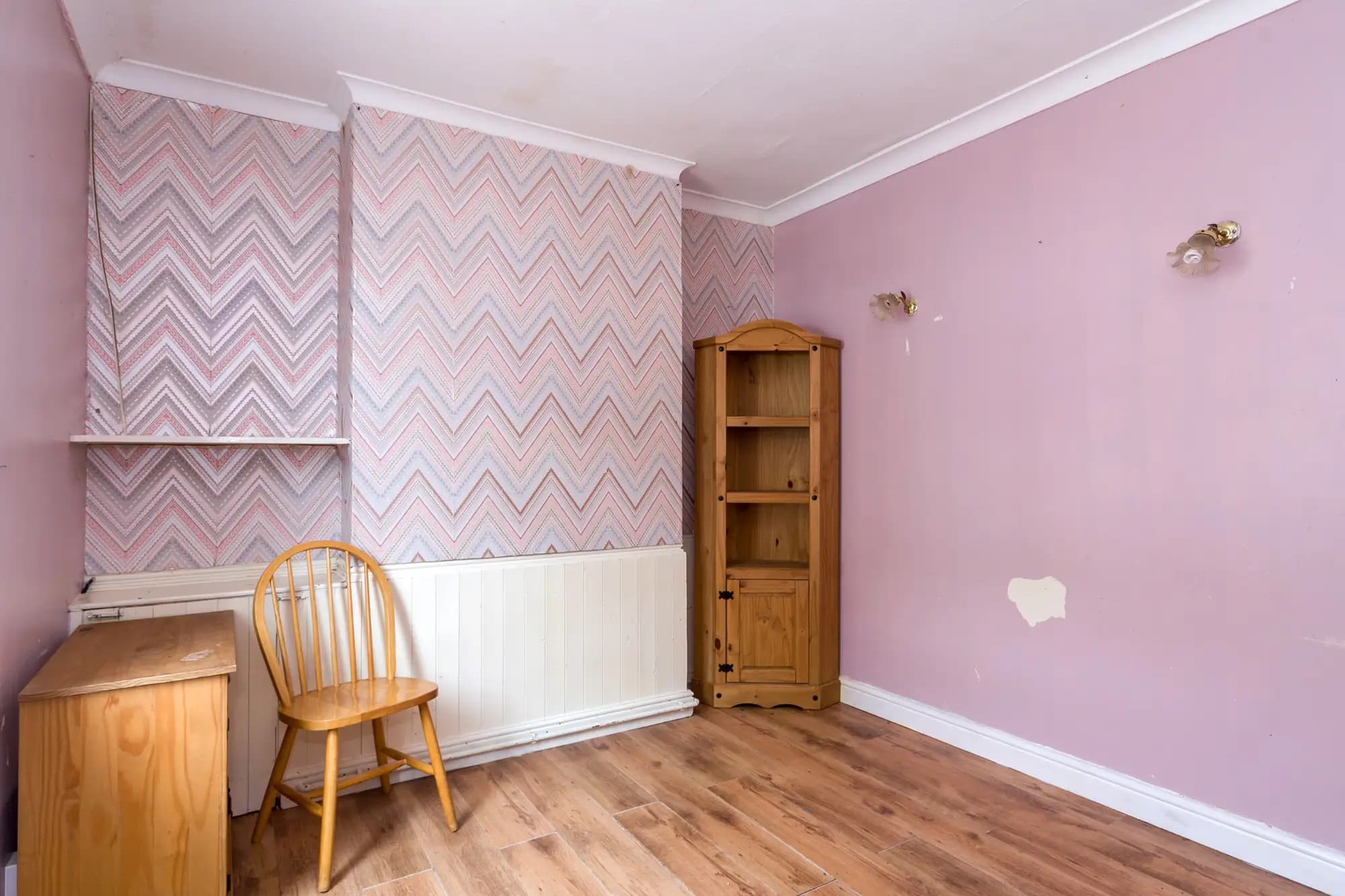 property photo 3 of 27