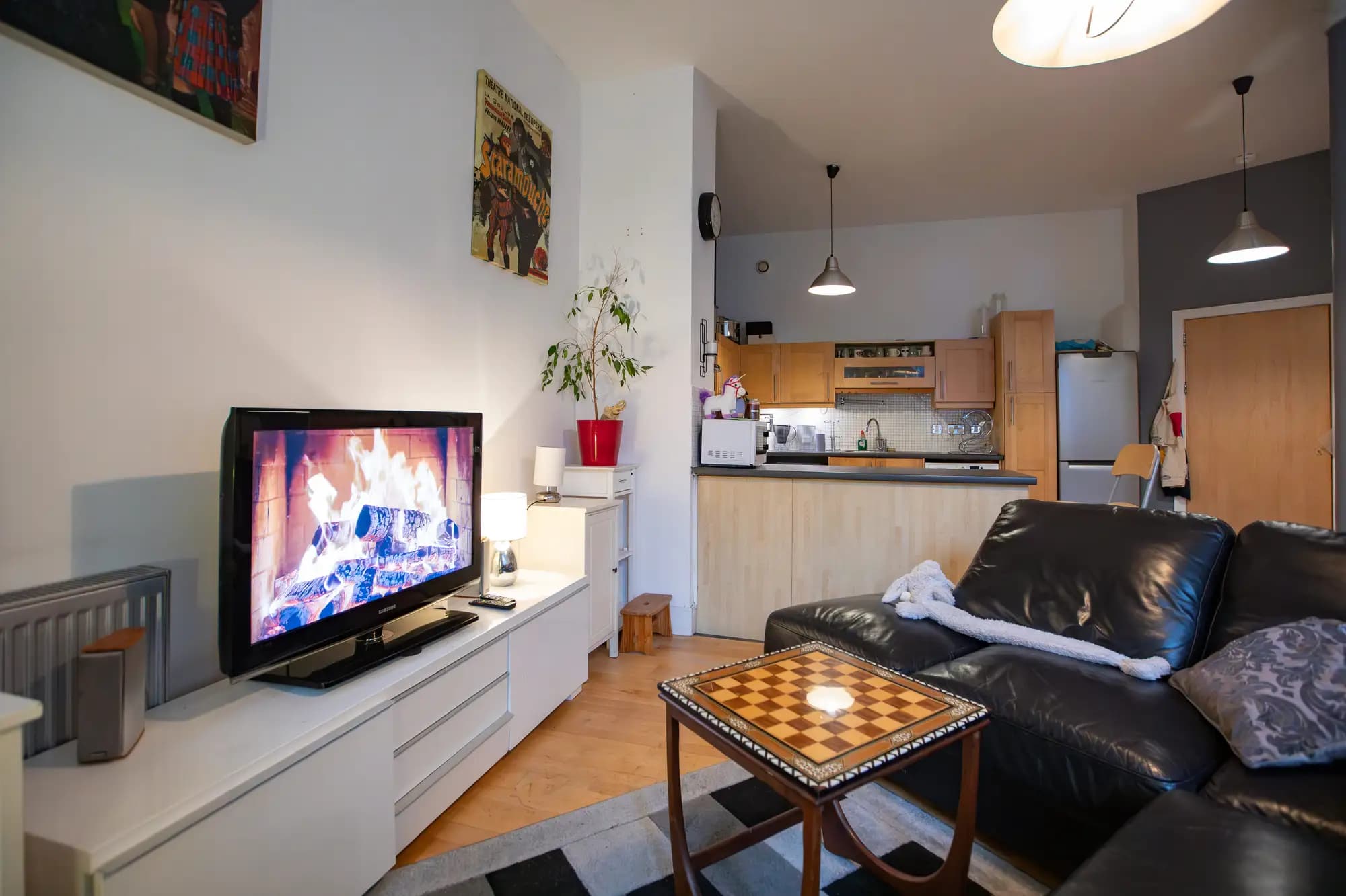 property photo 3 of 20