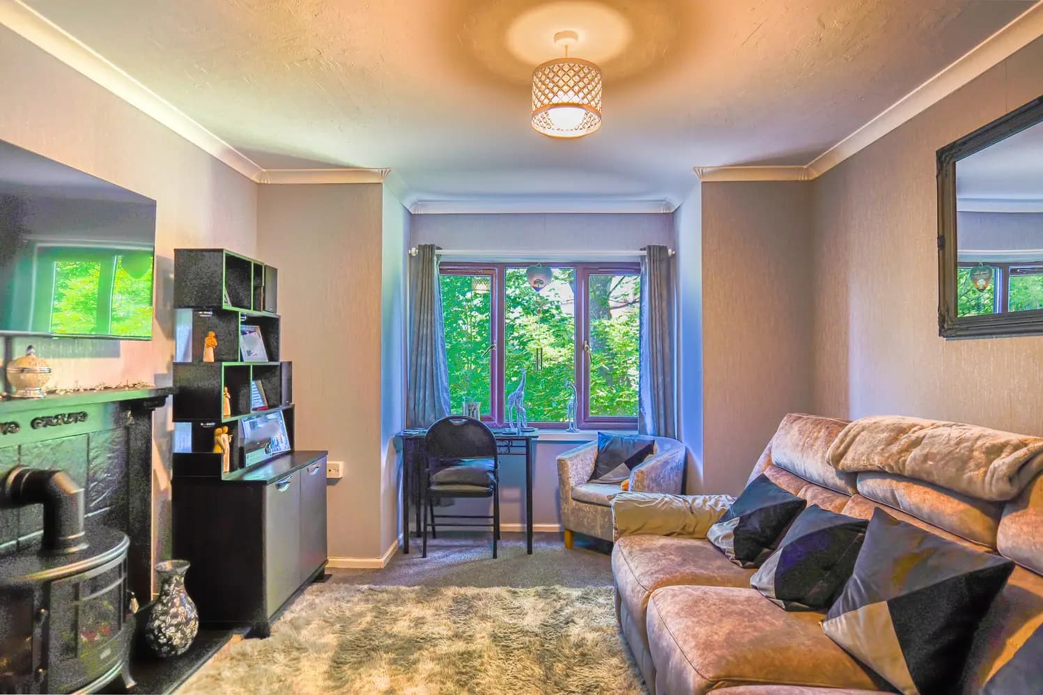 property photo 3 of 25