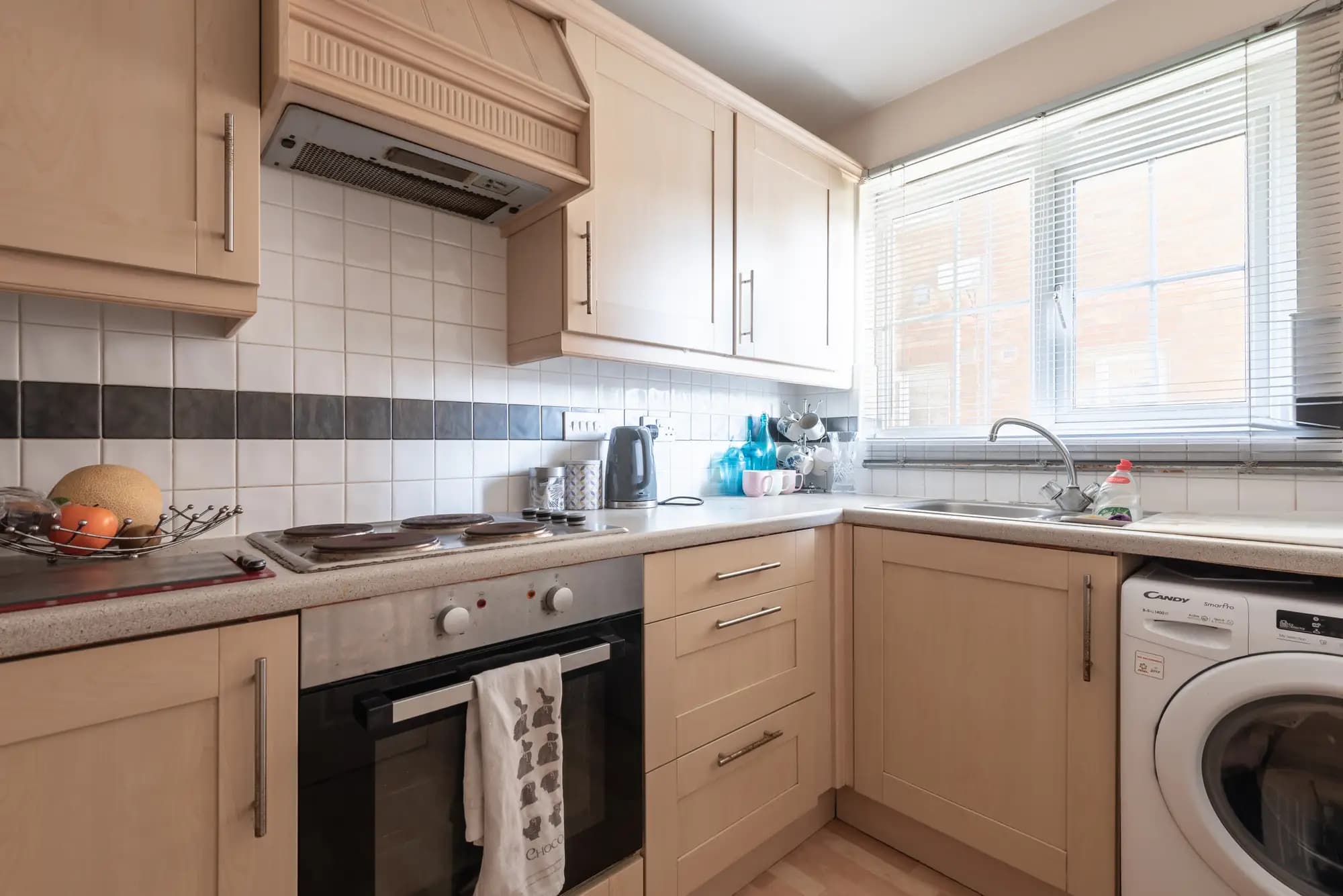 property photo 6 of 21