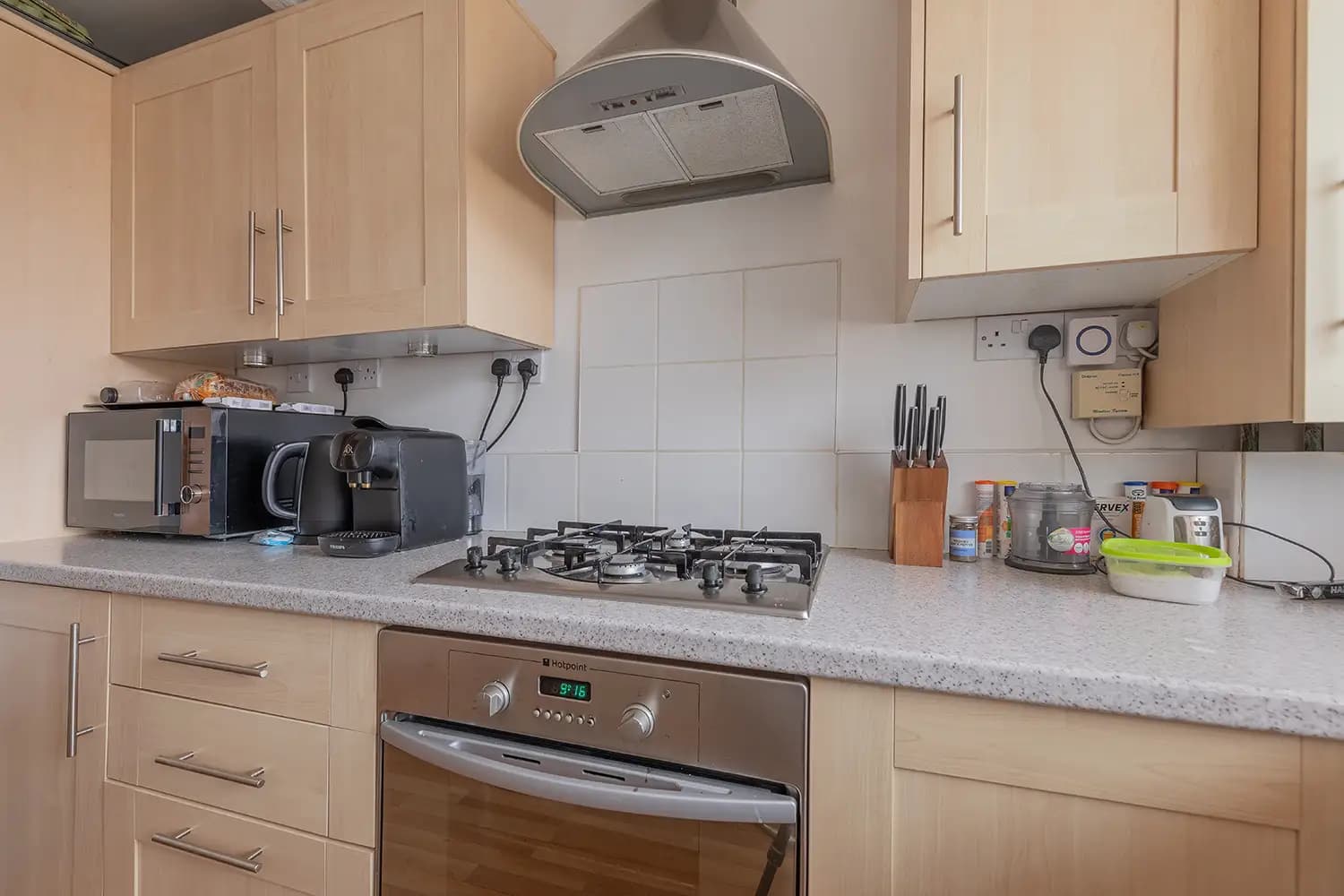 property photo 7 of 20