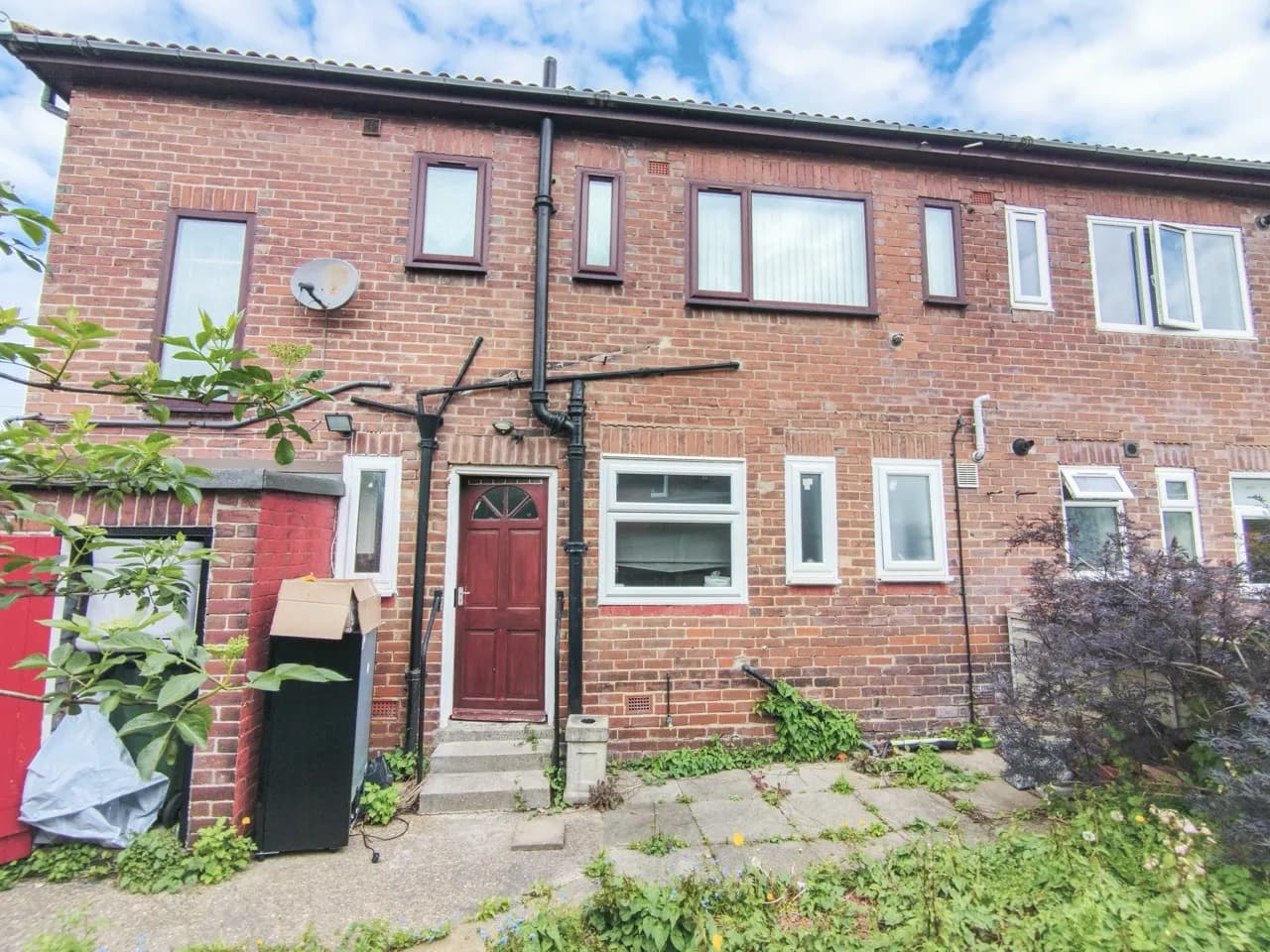 property photo 15 of 16