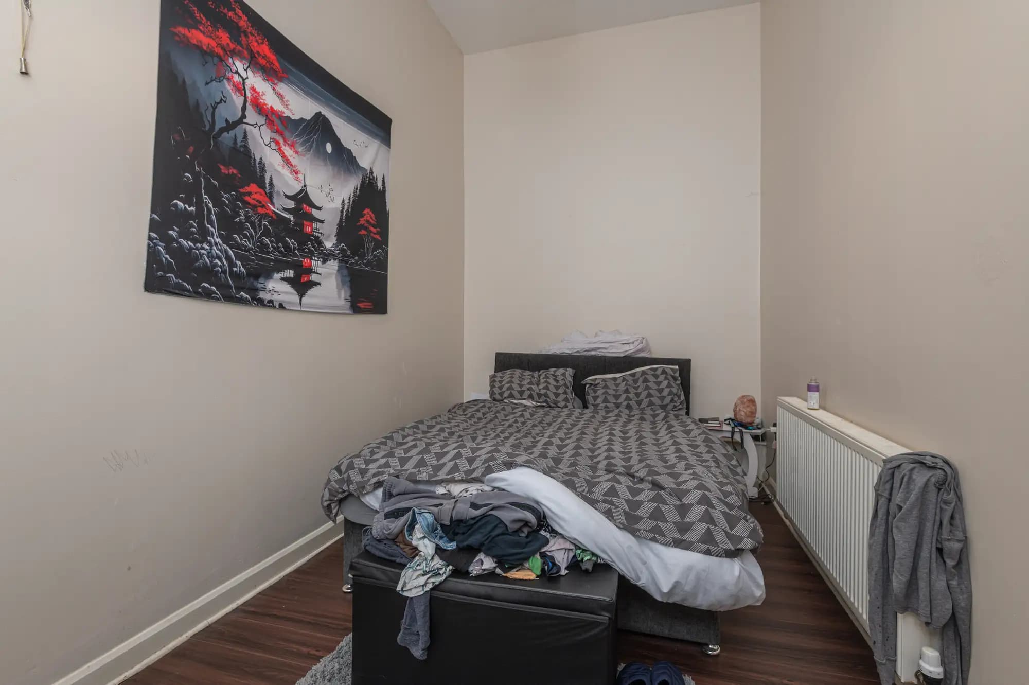 property photo 7 of 10