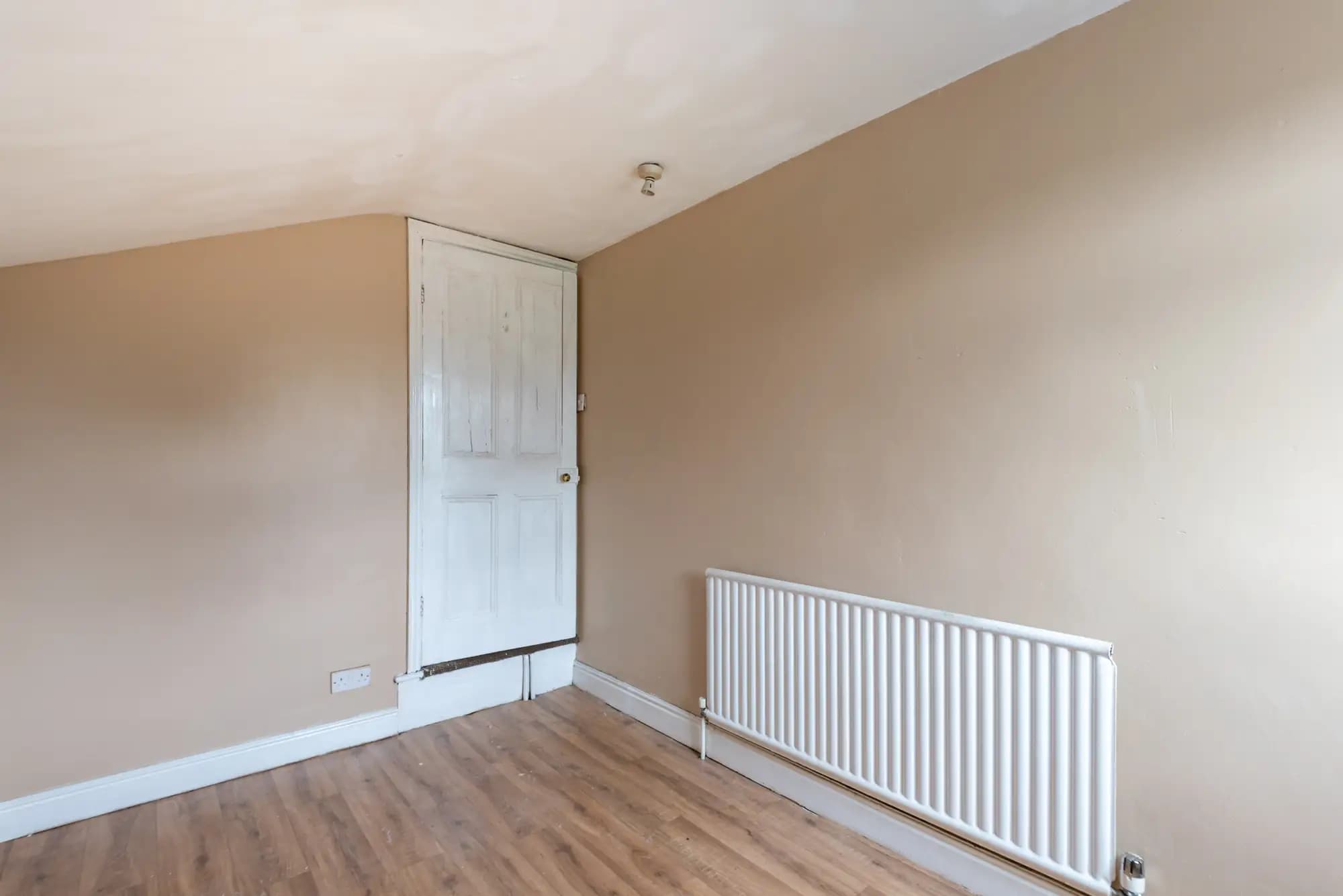 property photo 14 of 29