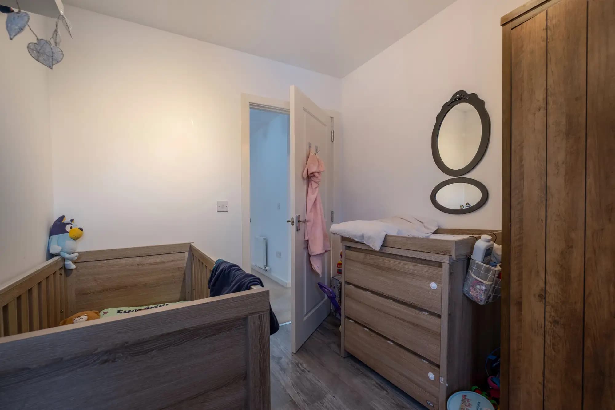 property photo 23 of 34