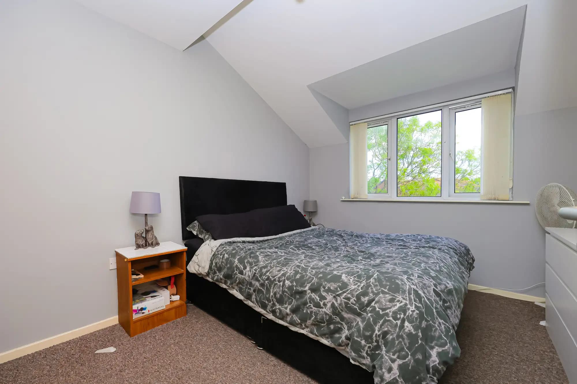 property photo 14 of 25