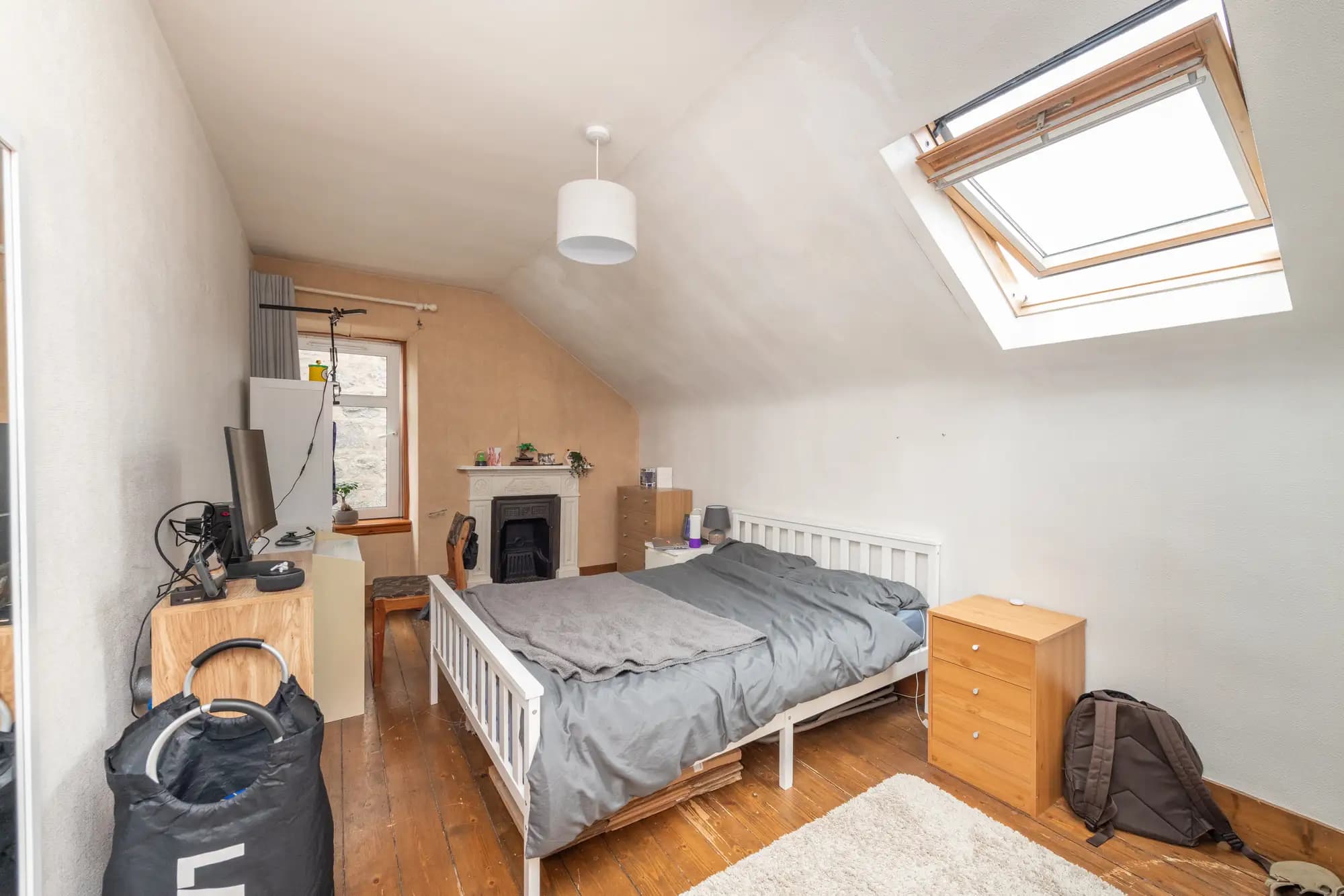 property photo 11 of 17
