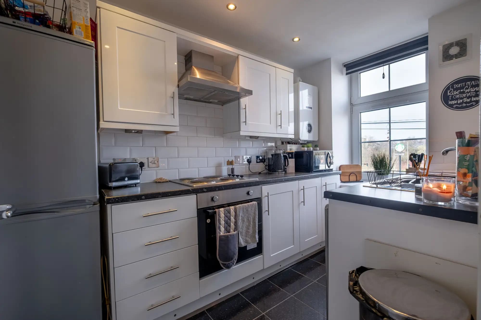 property photo 6 of 16