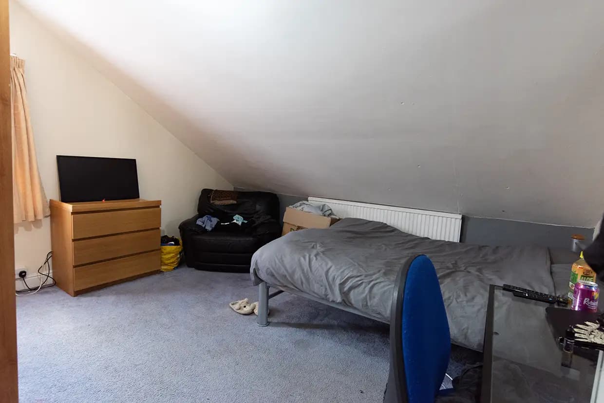 property photo 18 of 23