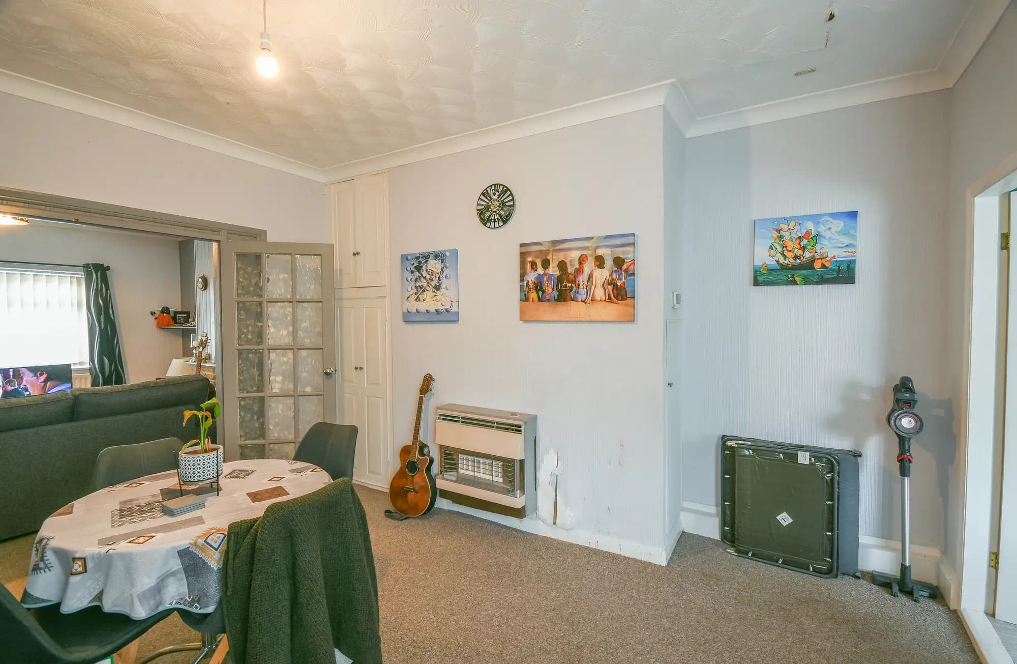 property photo 6 of 20