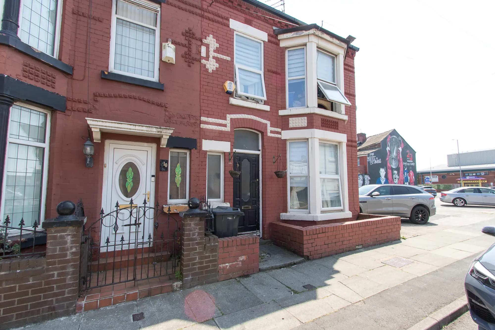 property photo 13 of 14