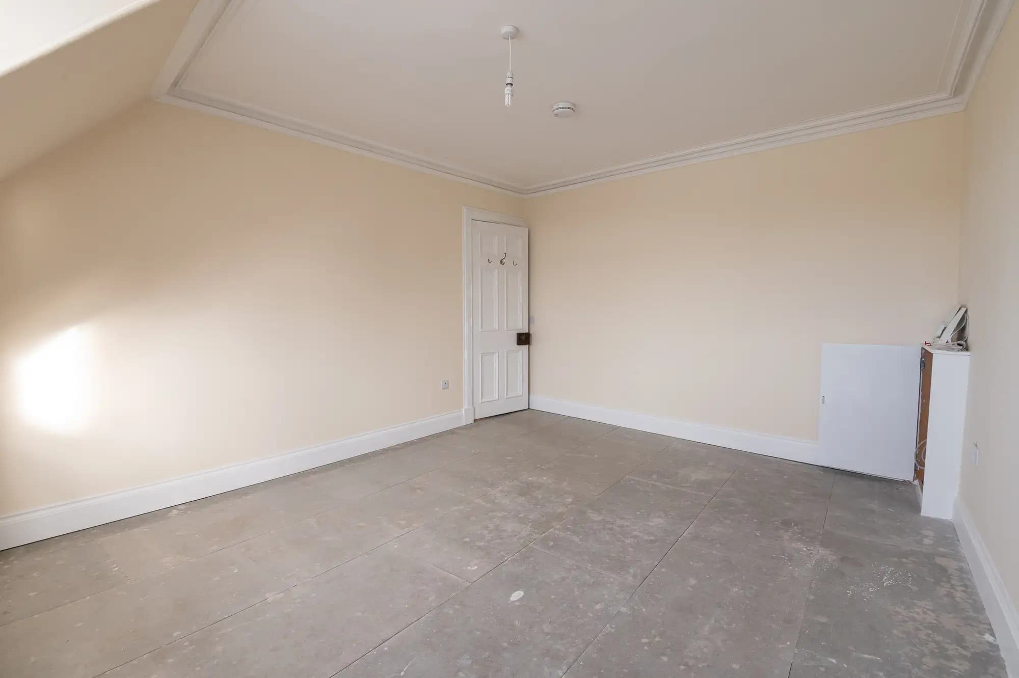 property photo 4 of 22