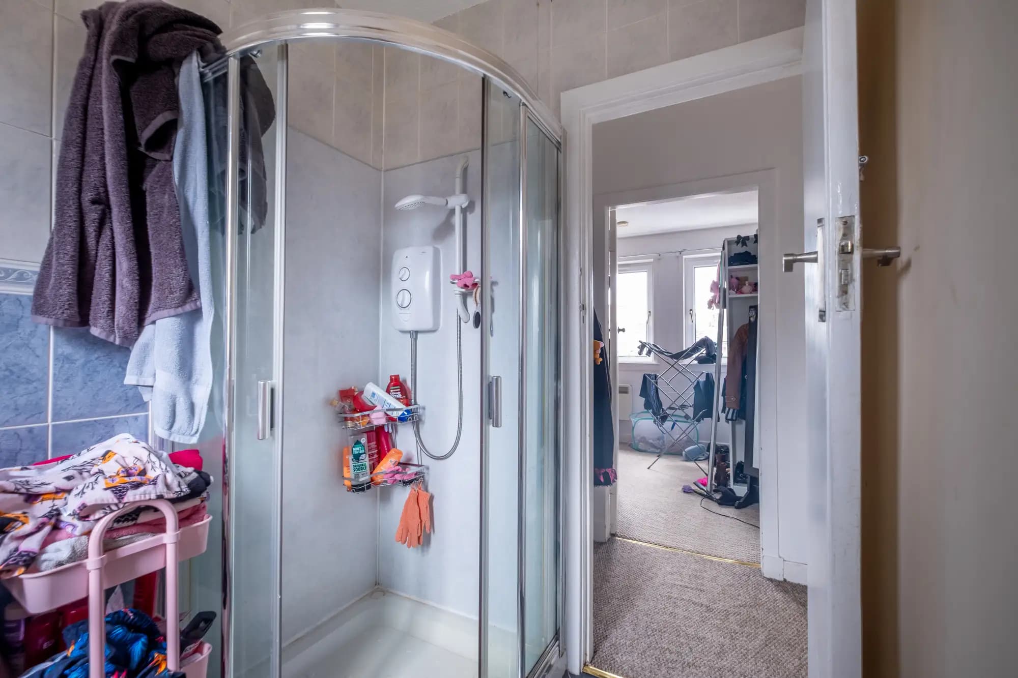 property photo 9 of 18