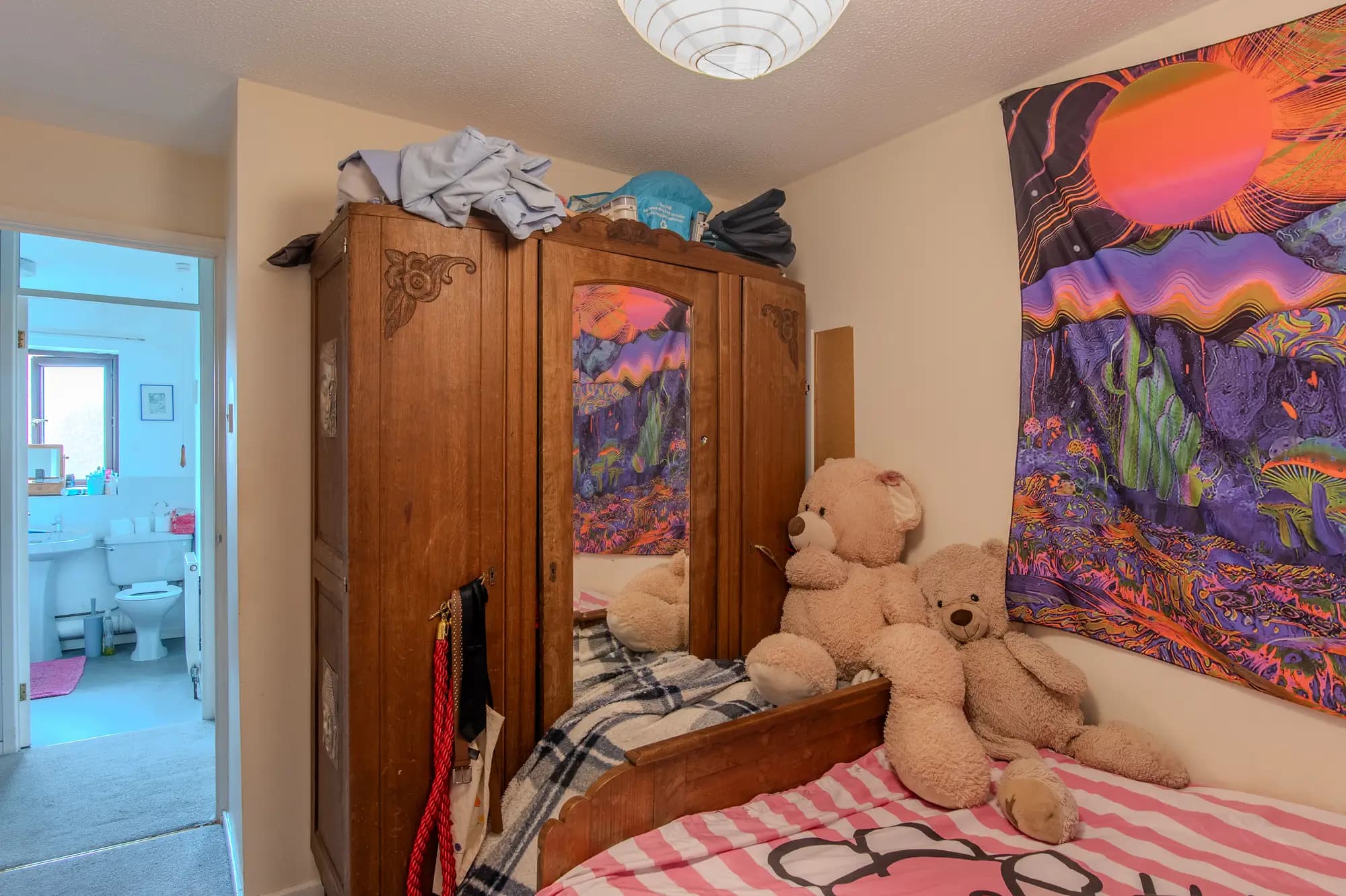 property photo 10 of 16