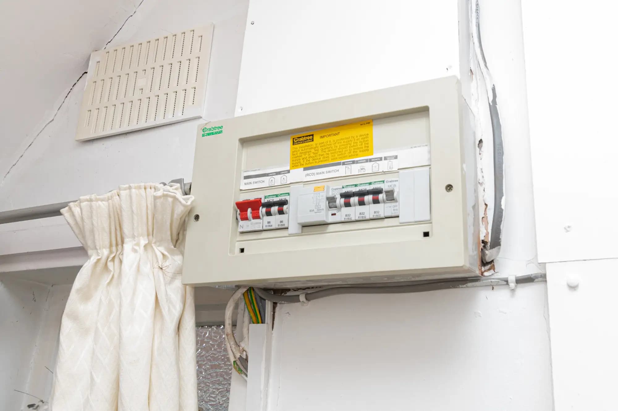 property photo 20 of 34