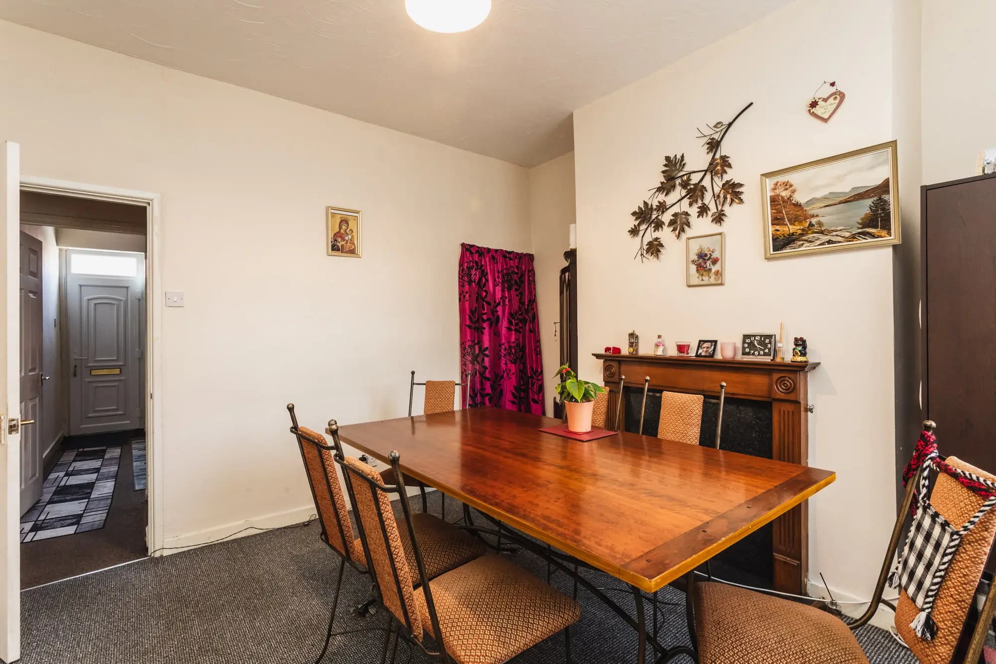 property photo 10 of 28