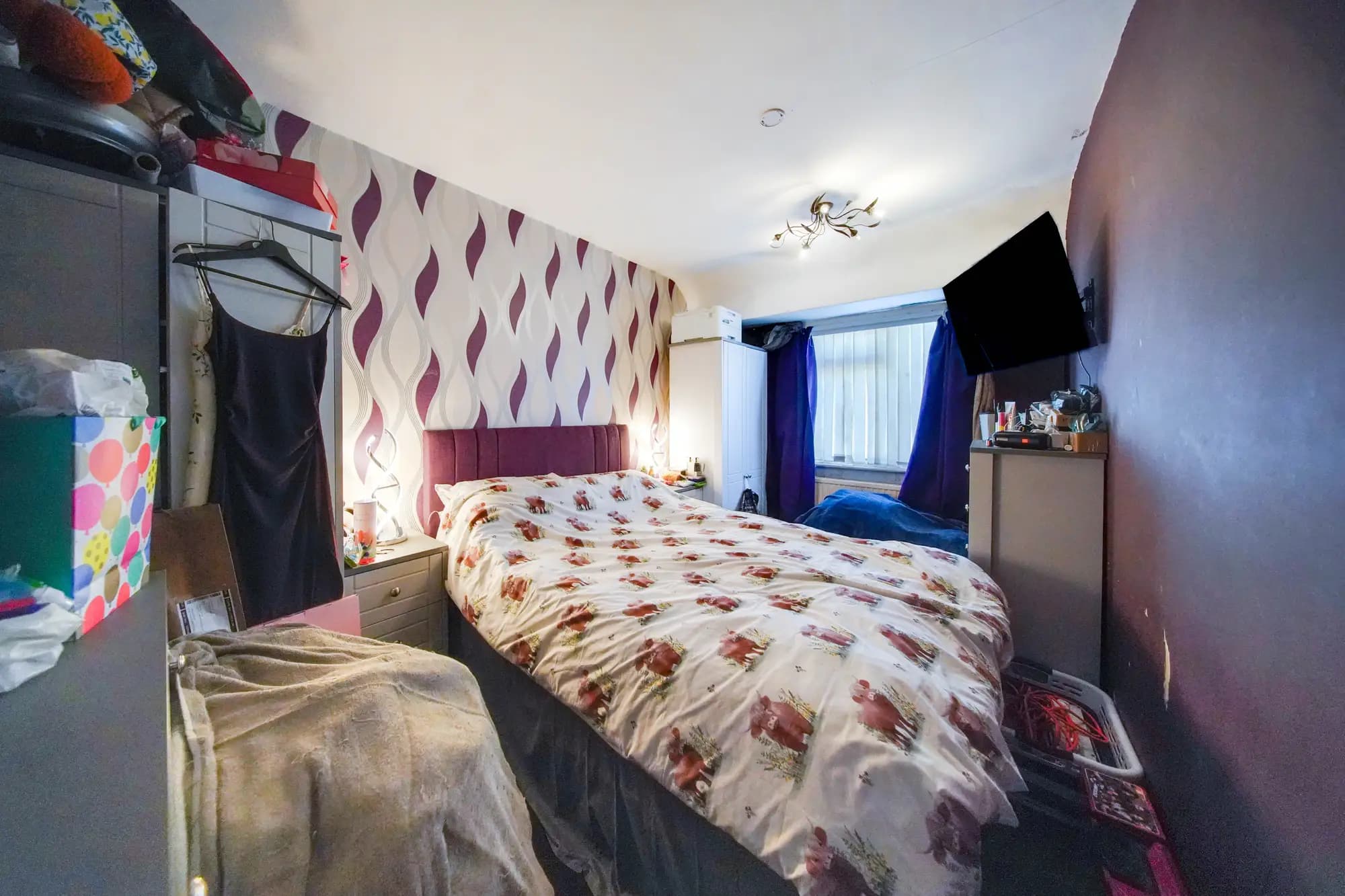 property photo 8 of 20