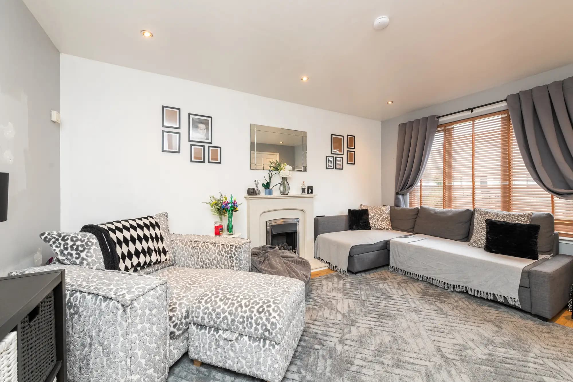 property photo 2 of 33