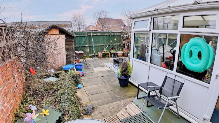 property photo 21 of 25