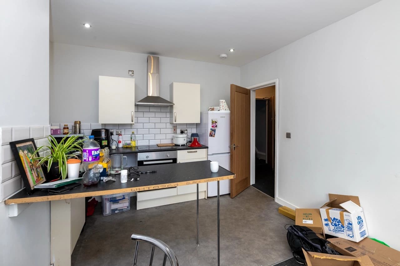 property photo 10 of 48