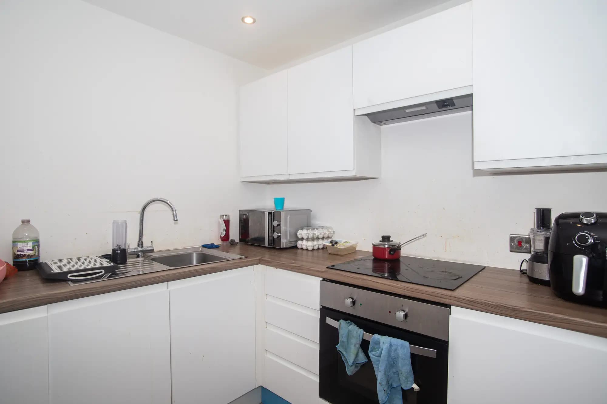 property photo 5 of 14