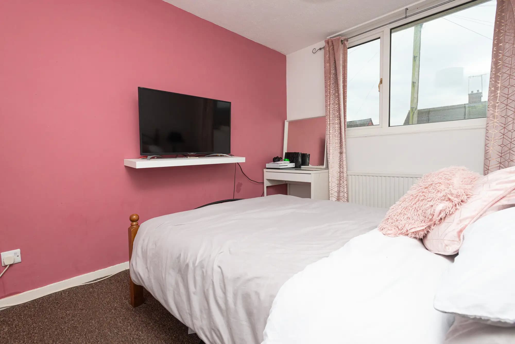 property photo 12 of 20